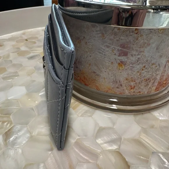 Coach quilted card case gray/blue so nice! - Picture 3 of 6